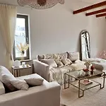 Bali Stylische Mit Terrasse Apartment Schönefeld