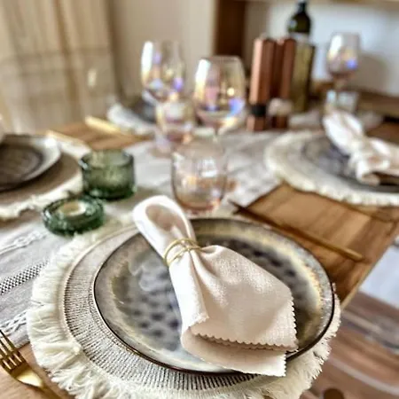 Bali Stylische Mit Terrasse * Schönefeld