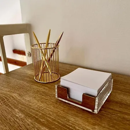 Bali Stylische Mit Terrasse Schönefeld