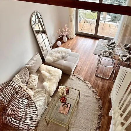 Lejlighed Bali Stylische Mit Terrasse Schönefeld