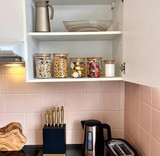 아파트 Bali Stylische Mit Terrasse *