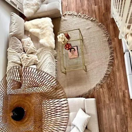 Apartment Bali Stylische Mit Terrasse Schönefeld